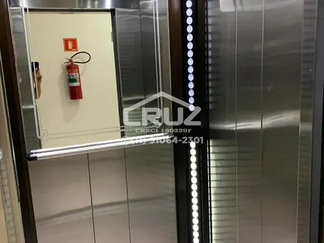 Apartamento 2 quartos e 1 banheiro, à venda, no bairro Canto do Forte em Praia Grande