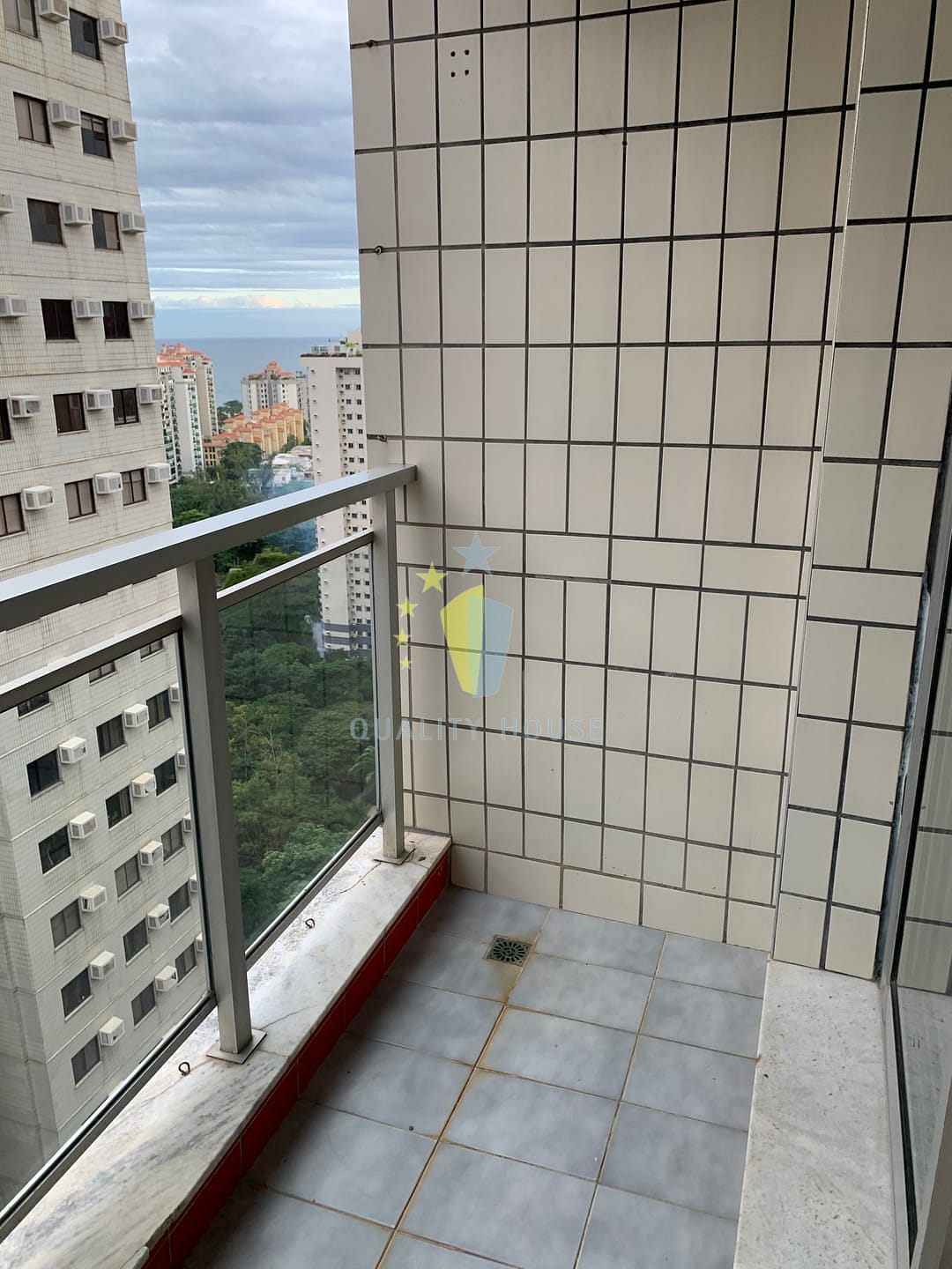 Apartamento para alugar com 3 quartos, 98m² - Foto 3