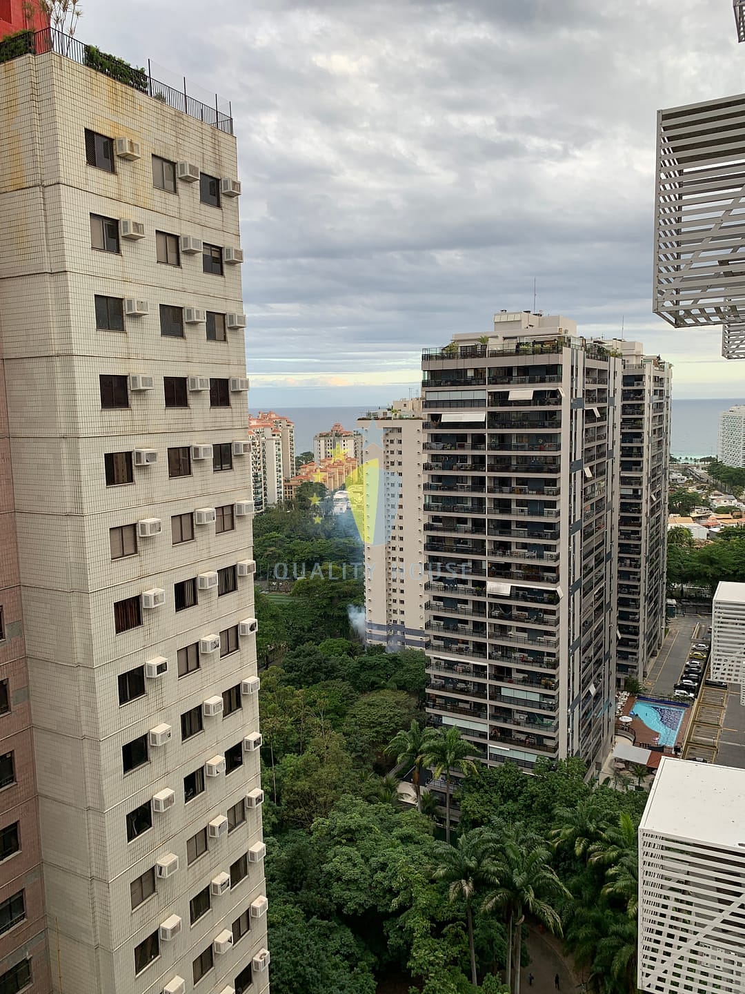 Apartamento para alugar com 3 quartos, 98m² - Foto 4