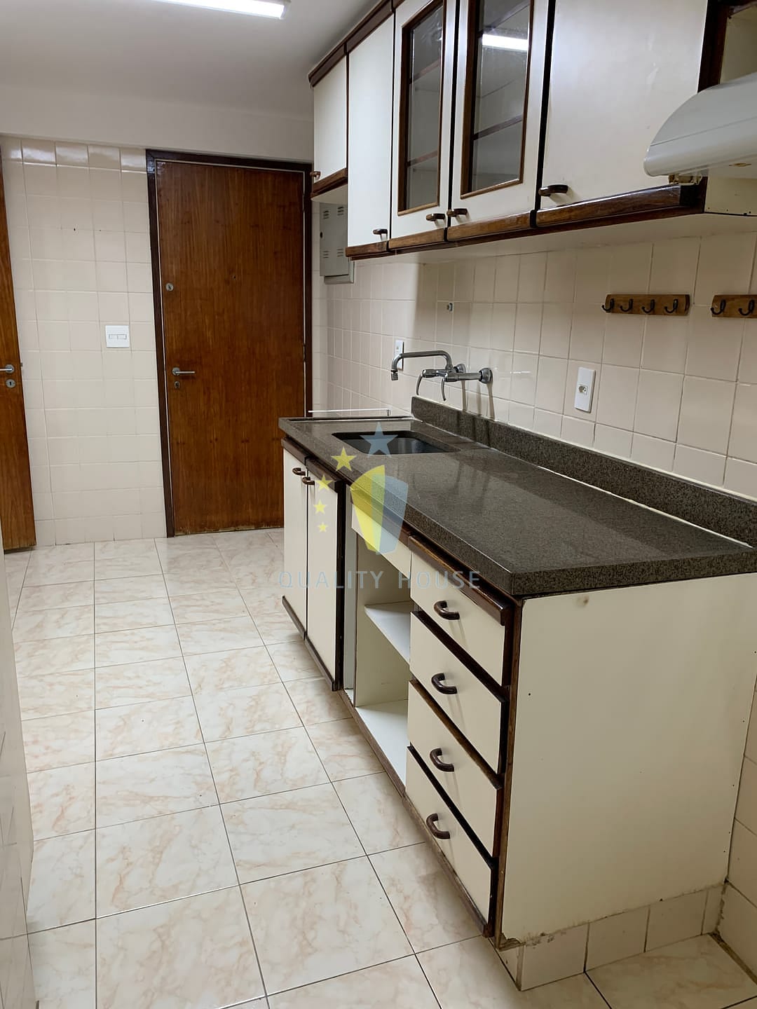 Apartamento para alugar com 3 quartos, 98m² - Foto 31