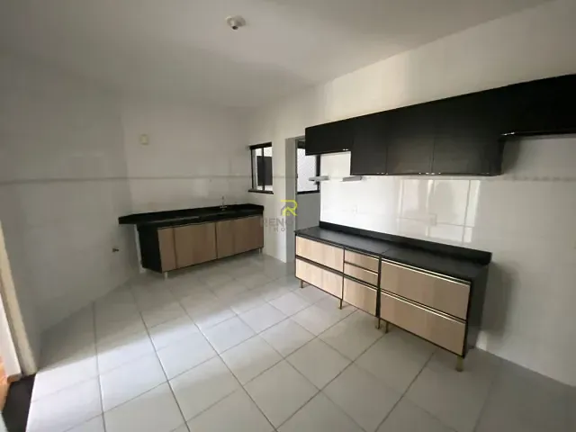 Apartamento com 120m² 3 quartos e 2 banheiros, à venda, no bairro Santa Cruz em Guarapuava