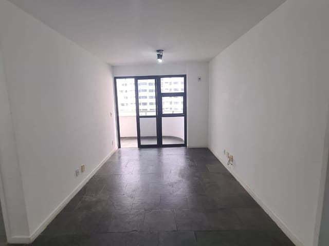 Apartamento com 70m² 2 quartos e 2 banheiros, para alugar, no bairro Recreio em Rio de Janeiro