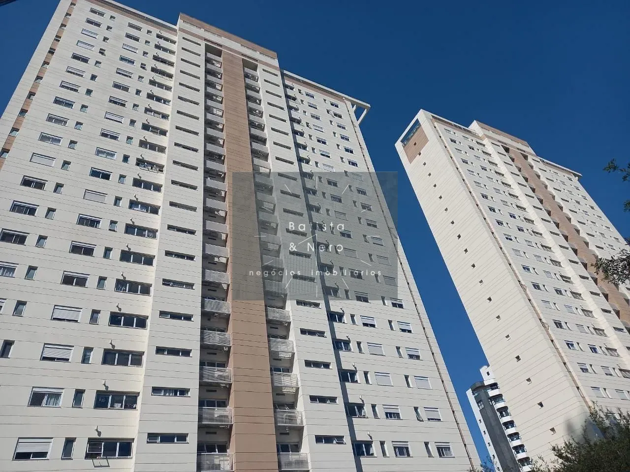Apartamento, 3 quartos, 211 m² - Foto 2