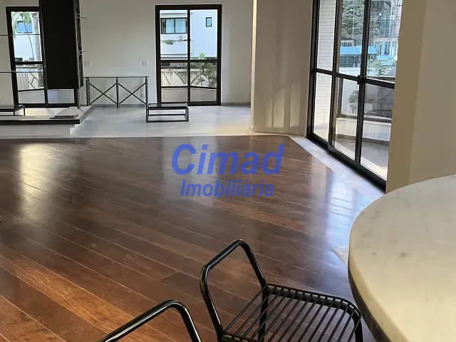 Apartamento 4 quartos e 2 banheiros, para alugar, no bairro Santana em São Paulo