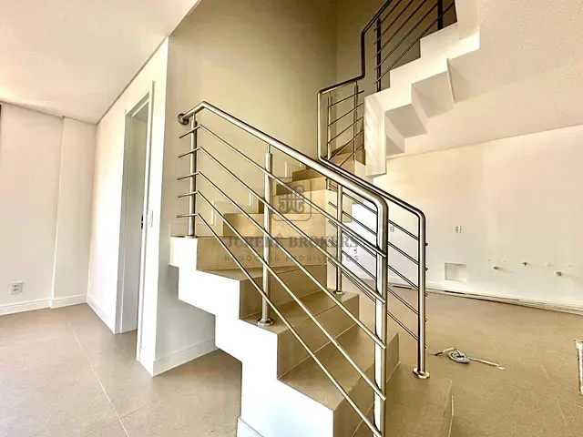 Apartamento 4 quartos e 5 banheiros, à venda, no bairro Jurerê em Florianópolis