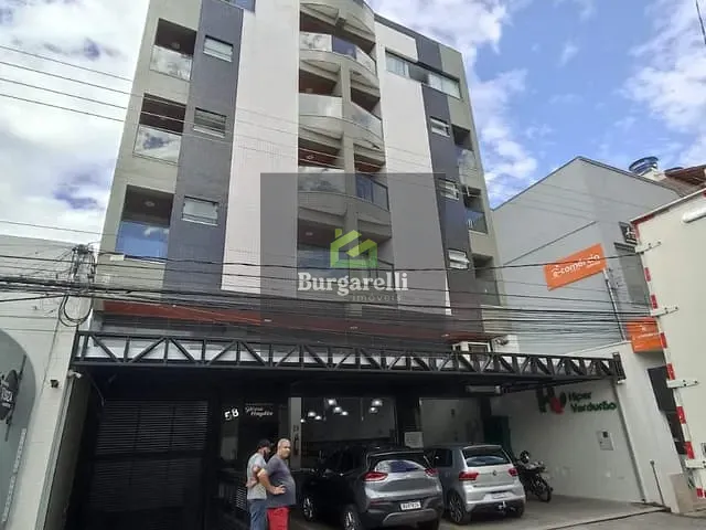 Apartamento 2 quartos e 1 banheiro, para alugar, no bairro Centro em Lavras
