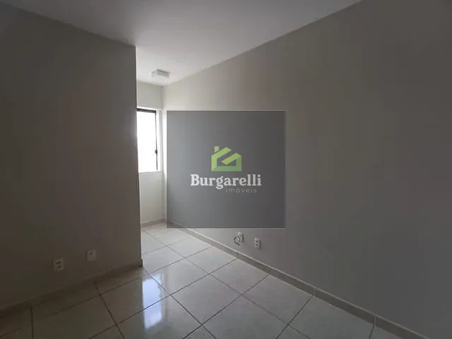 Apartamento 2 quartos e 1 banheiro, para alugar, no bairro Centro em Lavras