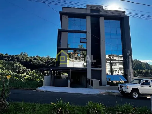Apartamento 2 quartos e 2 banheiros, à venda, no bairro Parque de Exposições em Concórdia