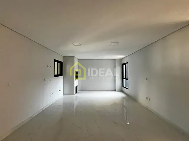 Apartamento 2 quartos e 2 banheiros, à venda, no bairro Parque de Exposições em Concórdia