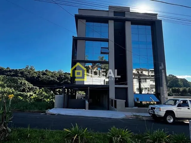 Apartamento 2 quartos e 2 banheiros, à venda, no bairro Parque de Exposições em Concórdia