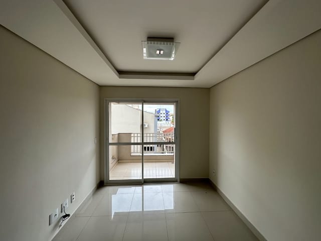 Apartamento 2 quartos e 1 banheiro, à venda, no bairro Centro em Cambé