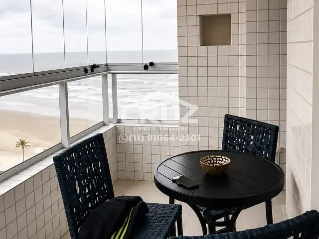 Apartamento 2 quartos e 2 banheiros, à venda, no bairro Solemar em Praia Grande