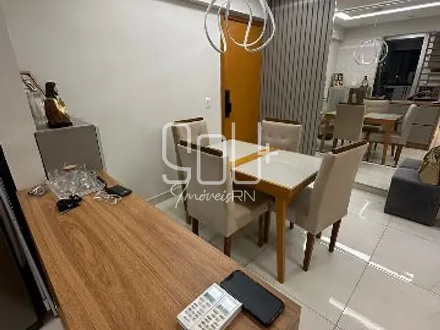 Apartamento 2 quartos e 2 banheiros, à venda, no bairro Parque das Árvores em Parnamirim
