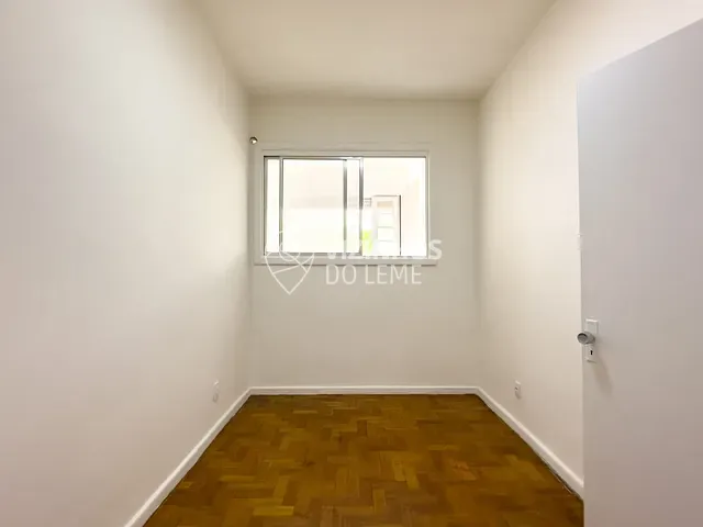 Apartamento com 32m² 1 quarto e 1 banheiro, à venda, no bairro Leme em Rio de Janeiro