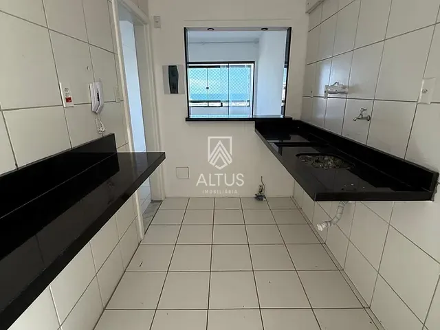 Apartamento 1 quarto e 1 banheiro, à venda, no bairro Imbuí em Salvador