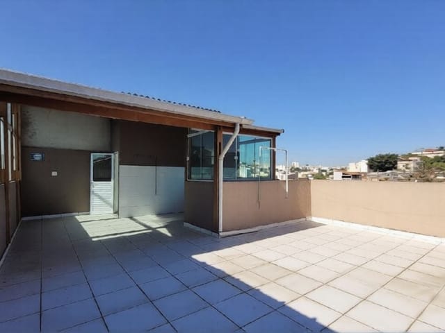 Apartamento 2 quartos e 2 banheiros, à venda, no bairro Vila Lucinda em Santo André