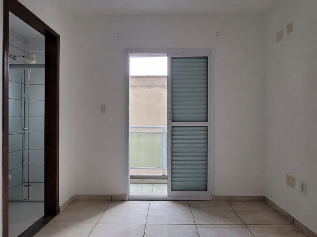Apartamento 2 quartos e 2 banheiros, à venda, no bairro Vila Lucinda em Santo André