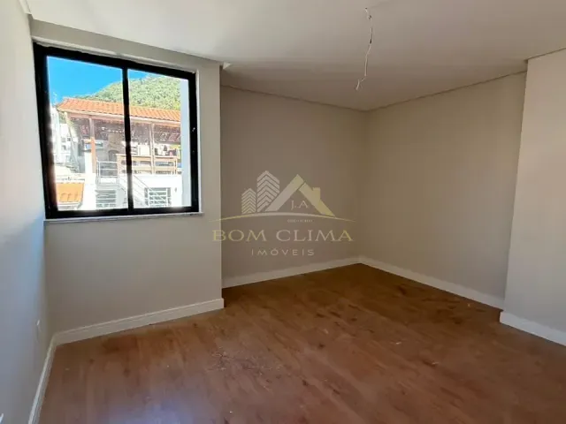 Apartamento 2 quartos e 1 banheiro, à venda, no bairro Vale do Ipê em Juiz de Fora