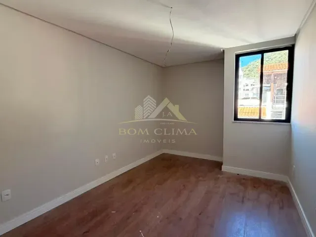 Apartamento 2 quartos e 1 banheiro, à venda, no bairro Vale do Ipê em Juiz de Fora