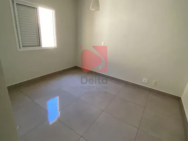 Apartamento com 84m² 3 quartos e 2 banheiros, à venda, no bairro Centro em Pirassununga