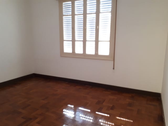 Apartamento 1 quarto e 1 banheiro, à venda, no bairro Catete em Rio de Janeiro