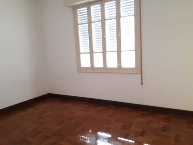 Apartamento 1 quarto e 1 banheiro, à venda, no bairro Catete em Rio de Janeiro