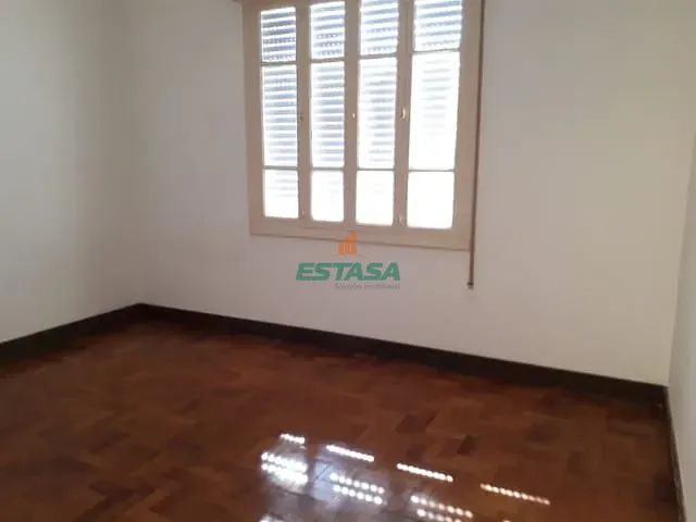 Apartamento 1 quarto e 1 banheiro, à venda, no bairro Catete em Rio de Janeiro