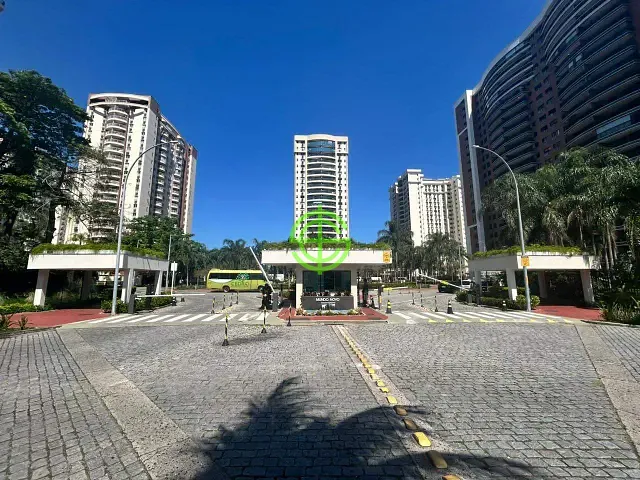 Apartamento 2 quartos e 4 banheiros, para alugar, no bairro Barra da Tijuca em Rio de Janeiro