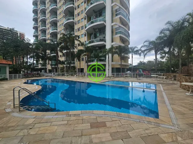 Apartamento 2 quartos e 4 banheiros, para alugar, no bairro Barra da Tijuca em Rio de Janeiro