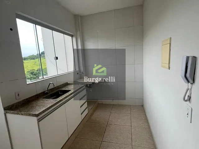 Apartamento 2 quartos e 1 banheiro, para alugar, no bairro Morada do Sol em Lavras