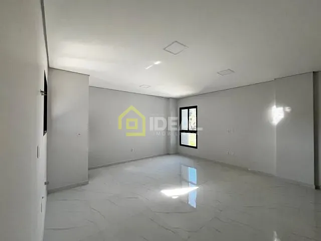 Apartamento 3 quartos e 2 banheiros, à venda, no bairro Parque de Exposições em Concórdia