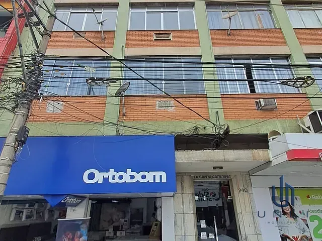 Apartamento 2 quartos e 1 banheiro, para alugar, no bairro Aterrado em Volta Redonda