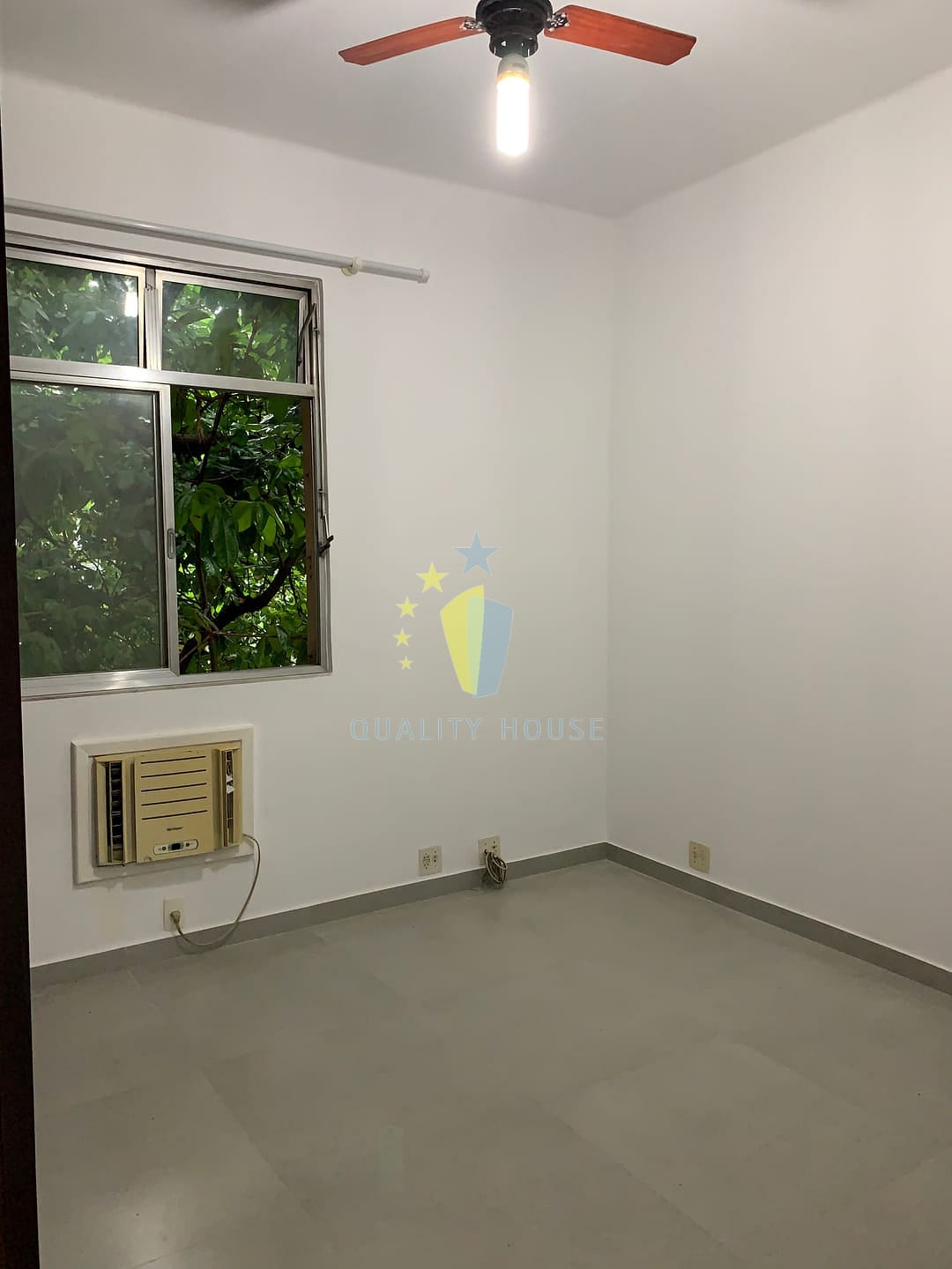 Apartamento para alugar com 3 quartos, 76m² - Foto 4