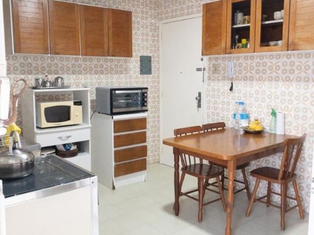 Apartamento com 157m² 3 quartos e 4 banheiros, à venda, no bairro Centro em Pelotas