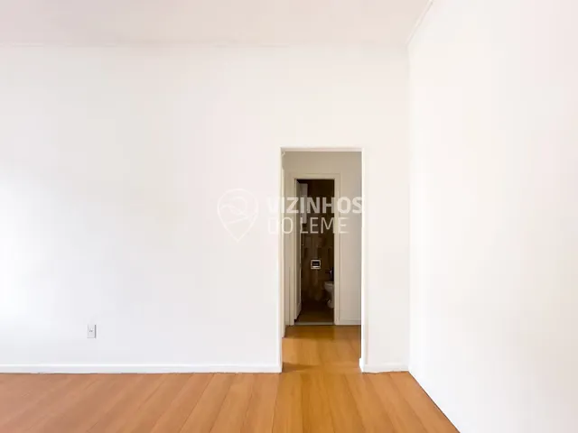 Apartamento com 32m² 1 quarto e 1 banheiro, à venda, no bairro Leme em Rio de Janeiro