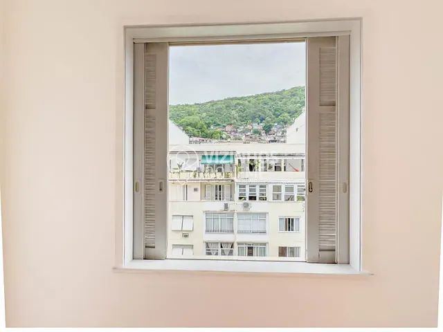 Apartamento com 32m² 1 quarto e 1 banheiro, à venda, no bairro Leme em Rio de Janeiro