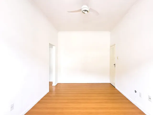 Apartamento com 32m² 1 quarto e 1 banheiro, à venda, no bairro Leme em Rio de Janeiro