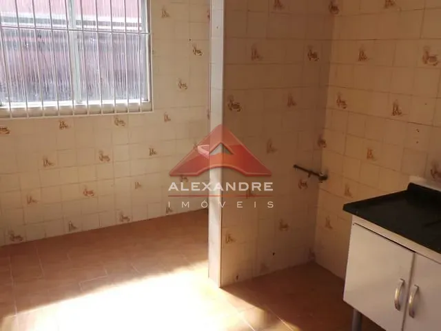 Apartamento com 90m² 2 quartos e 1 banheiro, para alugar, no bairro Vila Tatetuba em São José dos Campos