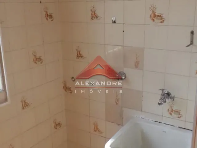 Apartamento com 90m² 2 quartos e 1 banheiro, para alugar, no bairro Vila Tatetuba em São José dos Campos