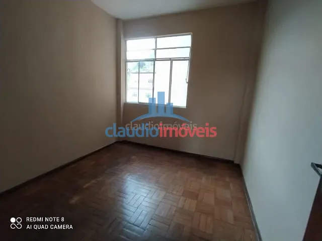 Apartamento 3 quartos e 1 banheiro, à venda ou para alugar, no bairro Ano Bom em Barra Mansa