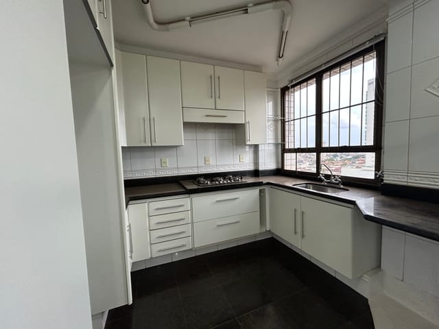 Apartamento 3 quartos e 2 banheiros, à venda, no bairro Cidade Nova em Franca