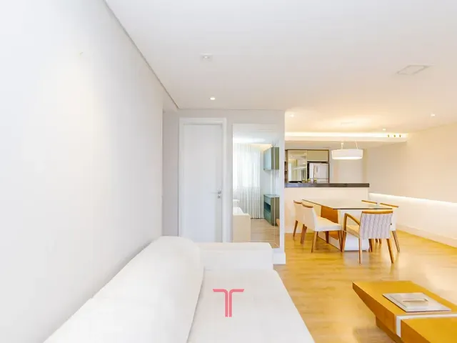 Apartamento com 91m² 2 quartos e 2 banheiros, para alugar, no bairro Cabral em Curitiba