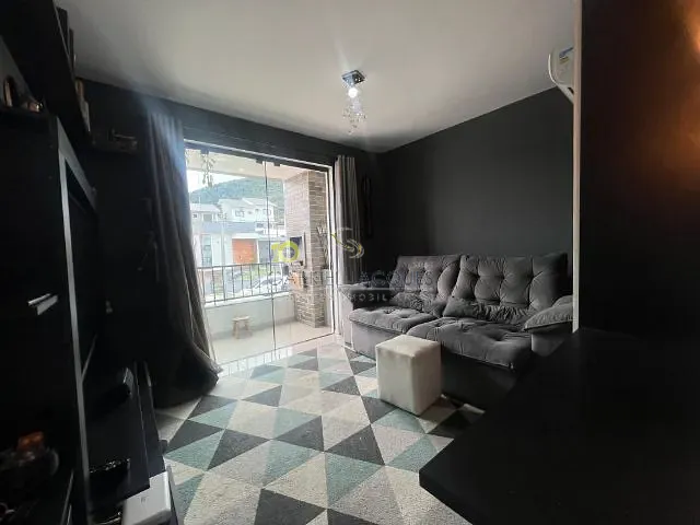 Apartamento 2 quartos e 2 banheiros, à venda, no bairro São Sebastião em Palhoça