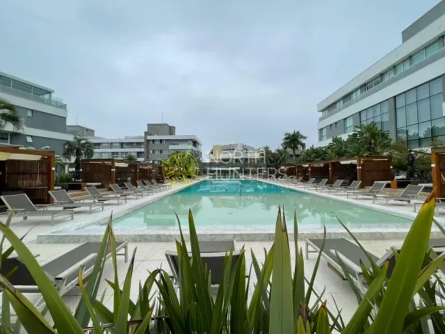 Apartamento com 140m² 2 quartos e 2 banheiros, para alugar, no bairro Jurerê Internacional em Florianópolis
