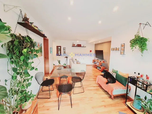 Apartamento com 120m² 3 quartos e 2 banheiros, à venda, no bairro Coronel Veiga em Petrópolis