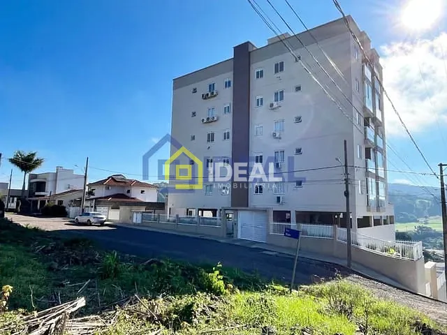 Apartamento com 63m² 2 quartos e 1 banheiro, à venda, no bairro Guilherme Reich em Concórdia