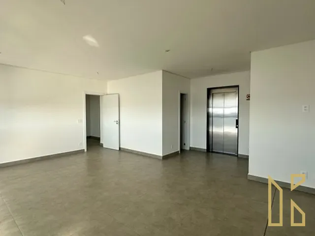 Apartamento com 339m² 3 quartos e 5 banheiros, à venda, no bairro Gleba Fazenda Palhano em Londrina