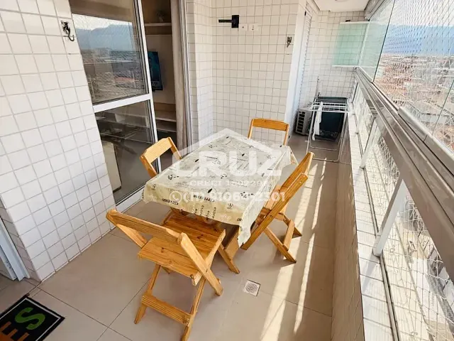 Apartamento 1 quarto e 1 banheiro, à venda, no bairro Maracanã em Praia Grande