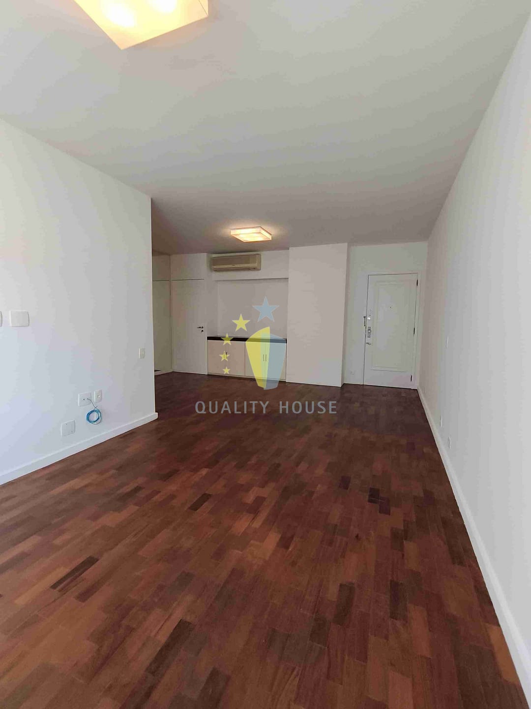 Apartamento para alugar com 2 quartos, 116m² - Foto 5