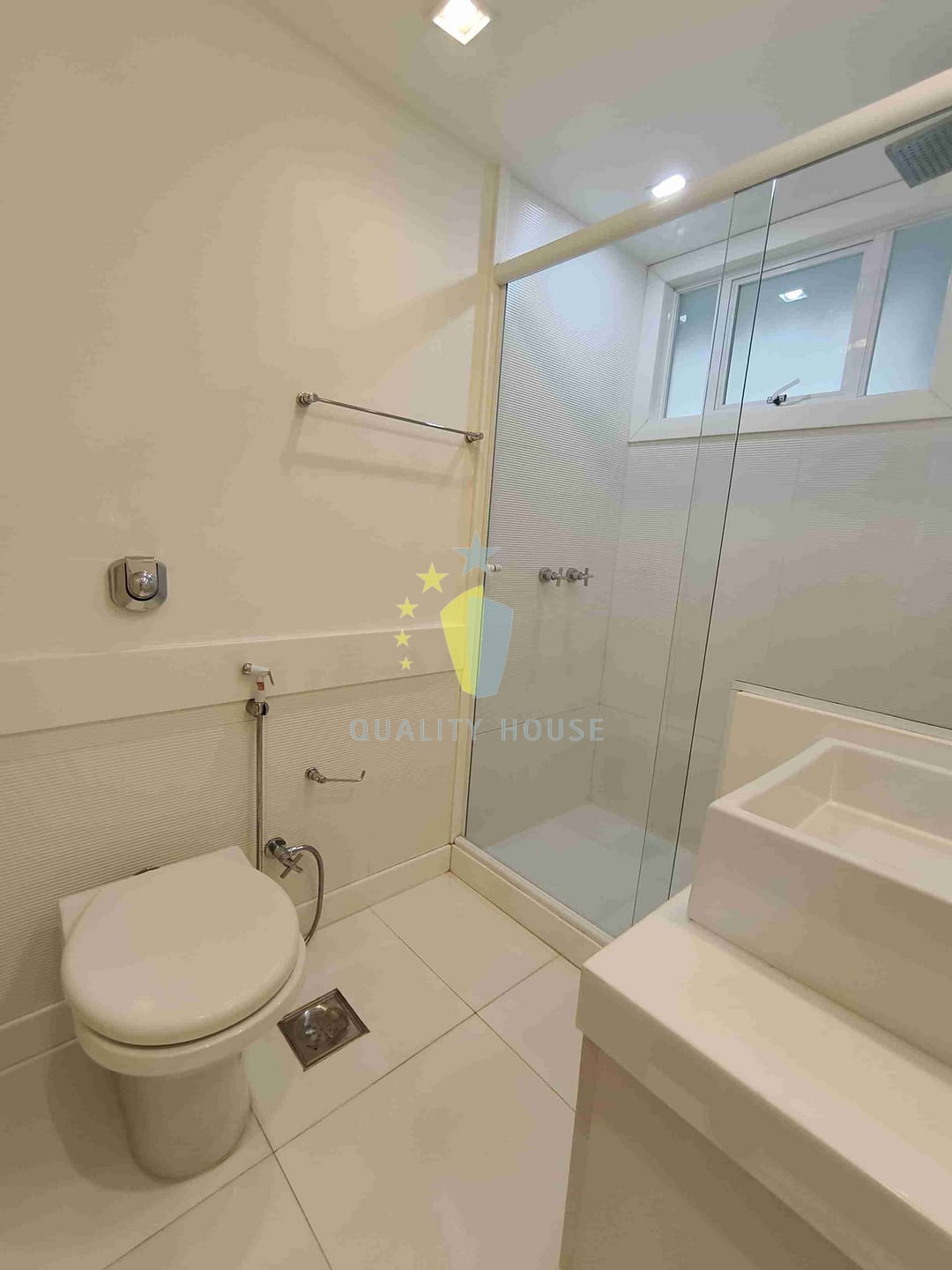 Apartamento para alugar com 2 quartos, 116m² - Foto 24